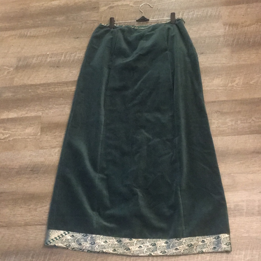 Gorgeous emerald green maxi skirt by plenty